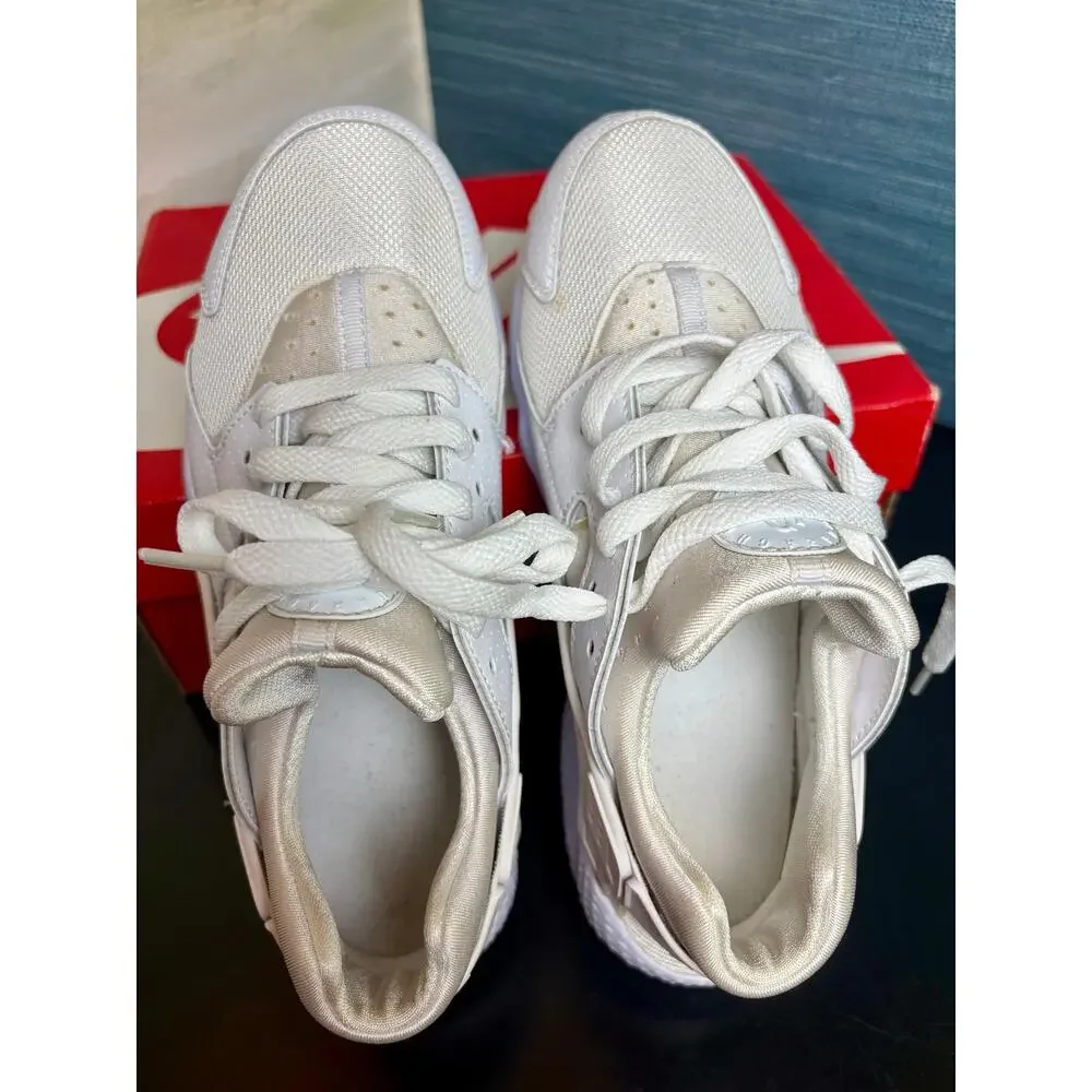 Used w/ Box, Good Condition - 6.5Y - Nike Air Huarache Run